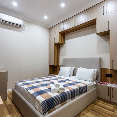 Hillside City Center Hotel Các khách sạn gần Tháp Maiden
