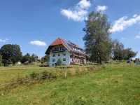 Modern 75 m² Vacation Apartment - Only 3 km to the Schluchsee. - Wifi