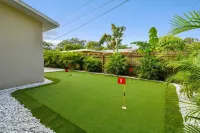 Clearwater Villa 6 Br, Heated Pool,  Mini Golf,  4K Projector Lounge Theatre - Villas