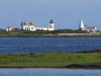 Oceanfront, Exceptional Lighthouse Views, Private & Short Walk to Restaurants - 4-Star