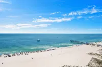 Oversize beachfront condo w/ Gulf view - Private Pools