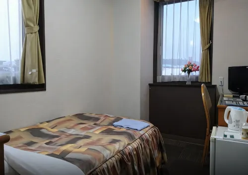 Terminal Hotel Matsuyama - พร้อมอาหารเช้า