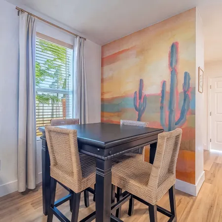 Charming Family 2Br Midtown Reno - Pets Welcome