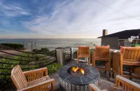 Spectacular Ocean Views! Steps to Beach! Private Patio and 1 Car Garage! - boutique