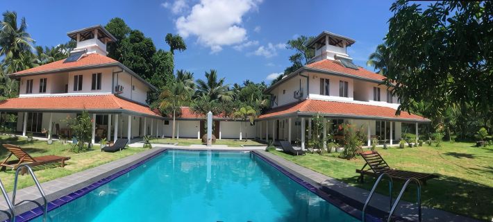 Anuhas Airport Villas Hotels in Gampaha