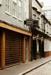 Hideout Hotel Отели в г. Халл