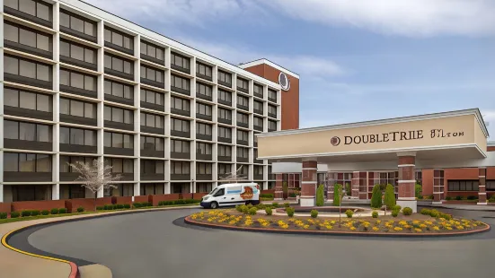 DoubleTree by Hilton Charlottesville