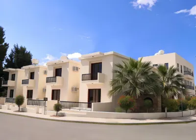 Seashell Apartments Hotels in Paphos