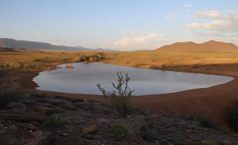 Tsauchab River Lodge