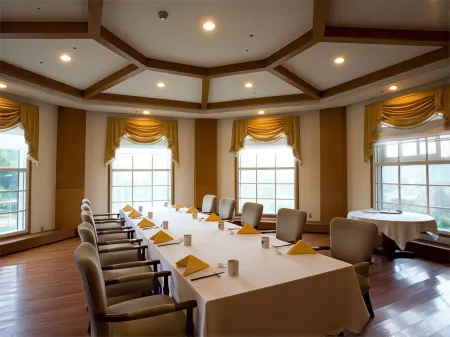 High1 Palace Hotel & CC (High1 Hotel&CC)