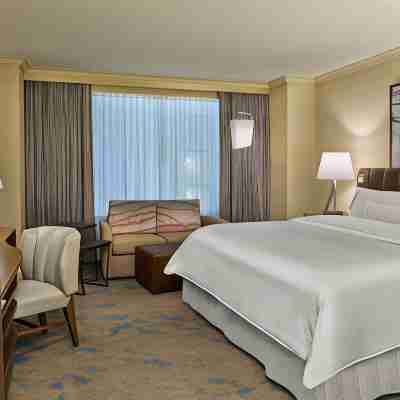 The Westin Detroit Metropolitan Airport Rooms