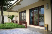 Dong Do Minh Nguyet Hotels in 