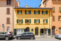 Frassinago Deluxe Suites-BolognaRooms