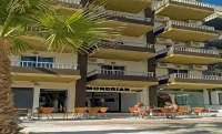 Qawra Point Holiday Complex Hotels in St. Paul's Bay
