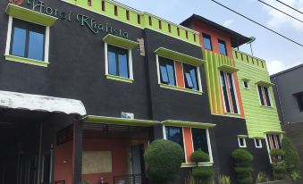 Hotel Khalista - Housity