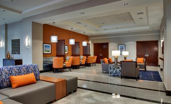 Staybridge Suites Iowa City - Coralville