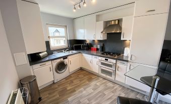 New Super 2 Bedroom Flat in Falkirk