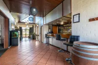 Mandala Ace Albany Hotel Hotels in Orana