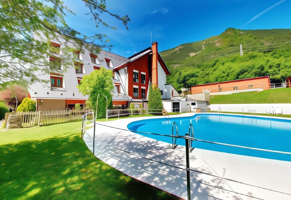Silken Ordesa - Housity