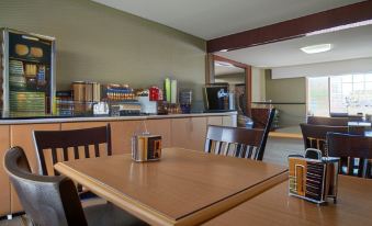 Best Budget Inn & Suites Kamloops