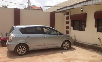 Charming 2-Bed Cottage in Benin City