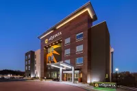 La Quinta Inn & Suites by Wyndham Locust Grove Các khách sạn ở 
