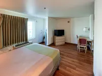 Studio 6 Belmont, CA  San Francisco - Redwood Hotels in Foster City
