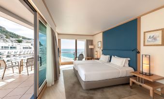 Sesimbra Oceanfront Hotel