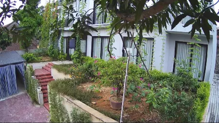 Thai Duong Hotel Отели рядом с достопримечательностью «Hùng Vương Square»