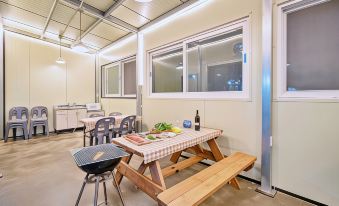 Yangyang Sunrising Seaside Pension