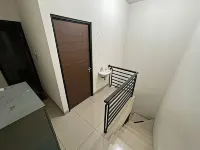 Villa 152 m² dengan 3 kamar tidur dan 2 kamar mandi pribadi di Bojong Gede Hotel di Kecamatan Parung