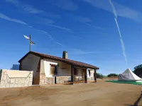 Eco-Lodge en la Reserva Privada Campanarios de Azaba - Proyecto de Conservación