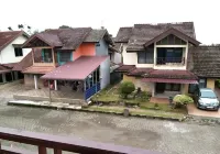 Villa Greenhill Sibolangit Blok A5 No 9 Hotels in Sikeben