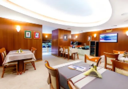 Hotel Duke Romana City Center