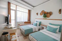Mavi Cam Hotel Ayvalik Ayvalik Teknik Ve Endustri Meslek Lisesi 주변 호텔