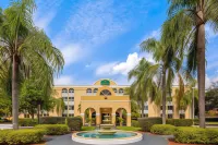 La Quinta Inn & Suites by Wyndham Miami Lakes