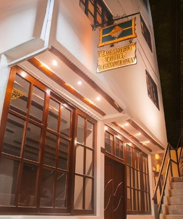 Vilas Insight Hotel의 모던한 로비나 외관