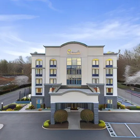 Spark by Hilton Greensboro
