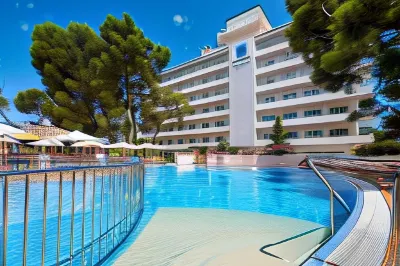 Grupotel Montecarlo Hotel berhampiran Eroski