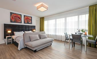 Apartments Rosenthal Residence