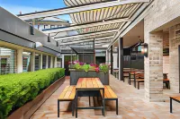 Grand Hotel and Studios - 4-Star