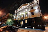 Golden Plaza Hotel
