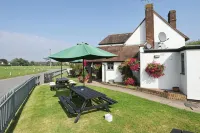The Potters Arms Hotels in Beaconsfield