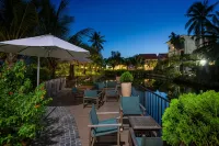 Mayci Boutique Hotel & Restaurant by Amber فنادق في Duy Nghia
