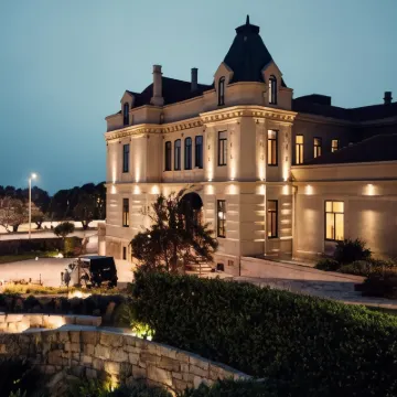 Vila Foz Hotel & Spa Hotels near Jardim da Foz