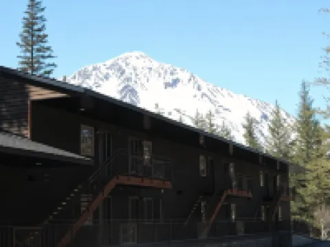 Spruce Lodge Hotels in Seward
