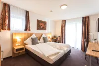 Schäfer Boardinghouse Hotels near MCO Music-Center KG