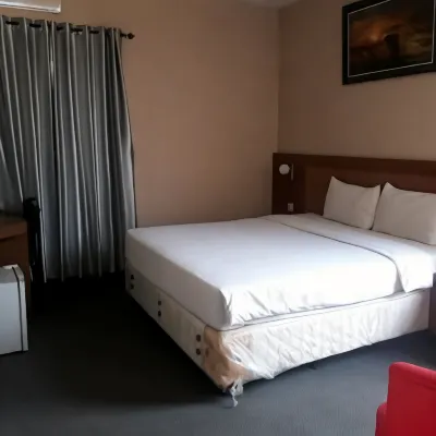 City Hotel Kendari Hotels in Mandonga