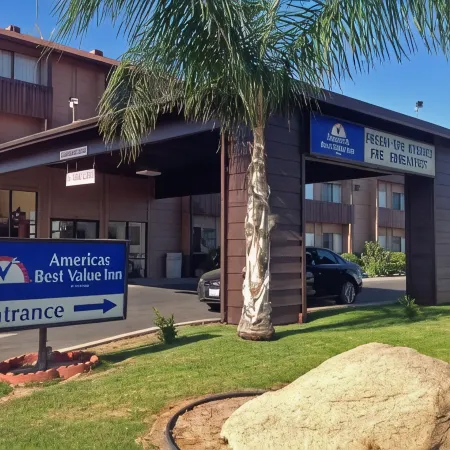 Studio 6 Suites Delano, CA