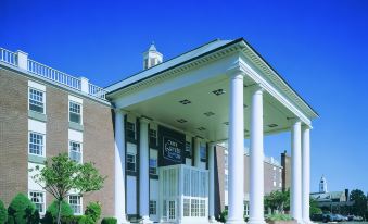 John Carver Inn & Spa